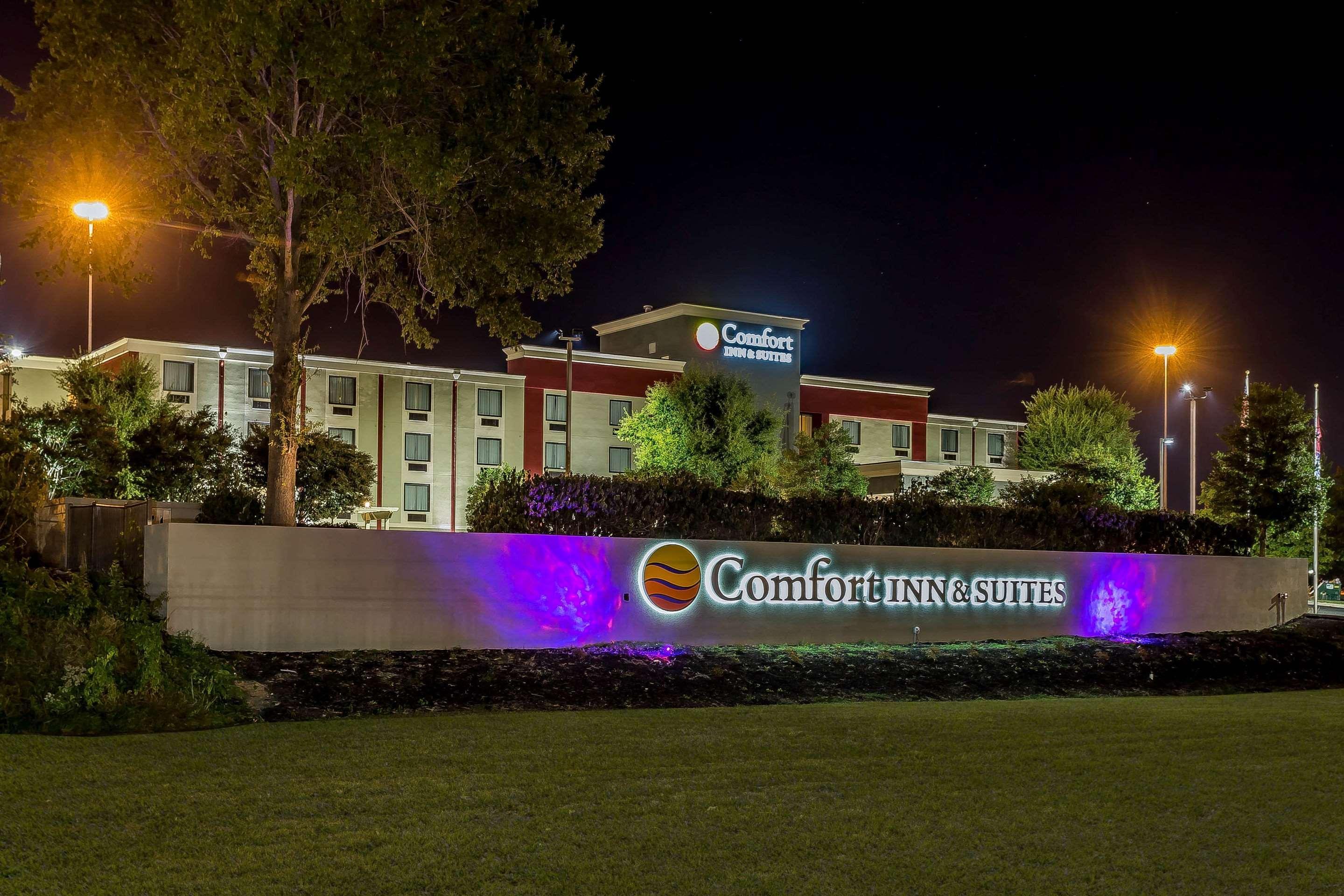 Comfort Inn & Suites Knoxville West Экстерьер фото